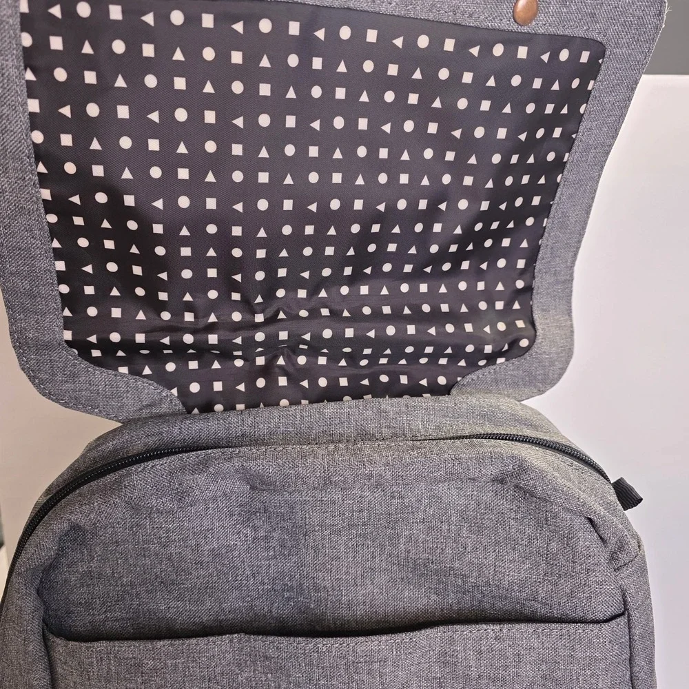Petunia Pickle Bottom Meta Backpack Graphite/Black Diaper Bag Mom‎ Backpack